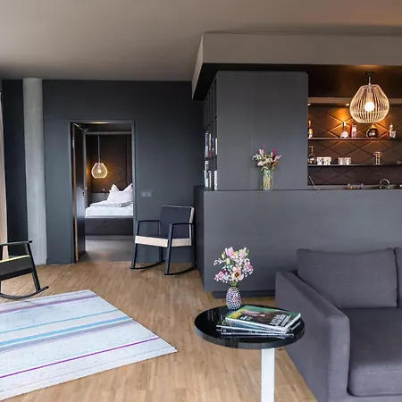 Adlers 4* 因斯布鲁克