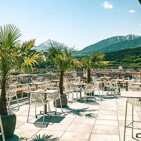 Adlers Hotel 4*
